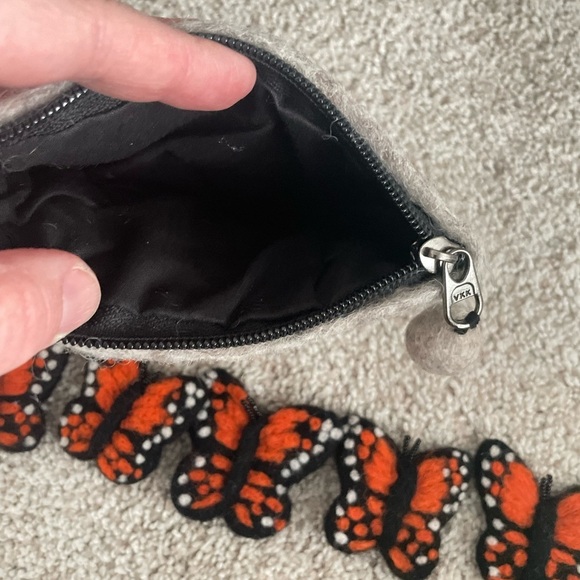 Gray Felt Pouch with nature accents felt Butterfly’s set of 5 - Picture 4 of 5